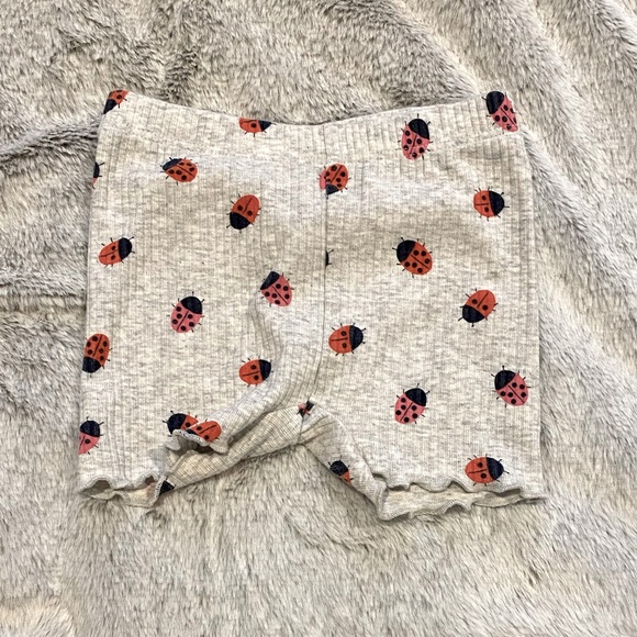 Ladybug baby outfit! - Picture 5 of 5